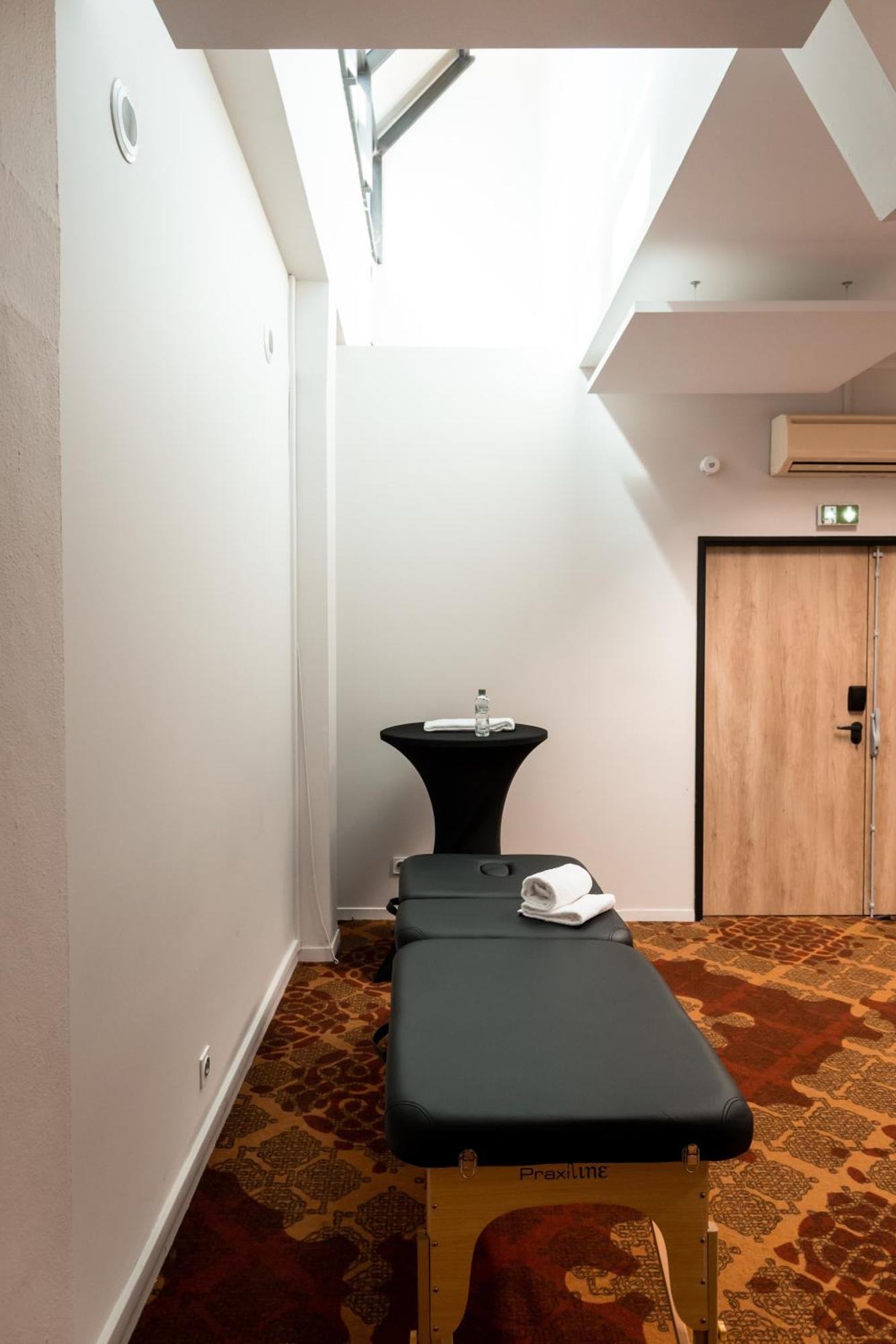 Готель Ibis Styles Albi Centre Le Theatro Екстер'єр фото