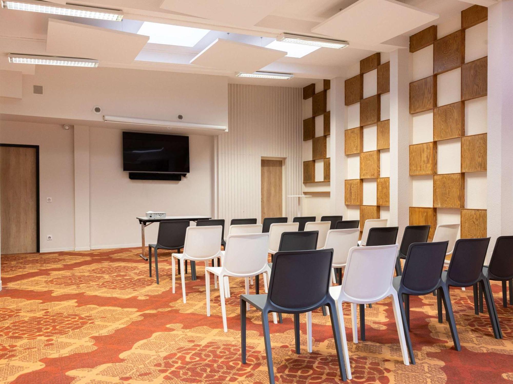 Готель Ibis Styles Albi Centre Le Theatro Екстер'єр фото