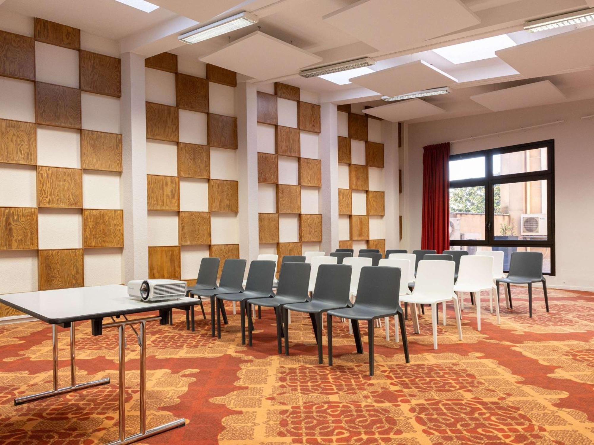 Готель Ibis Styles Albi Centre Le Theatro Екстер'єр фото