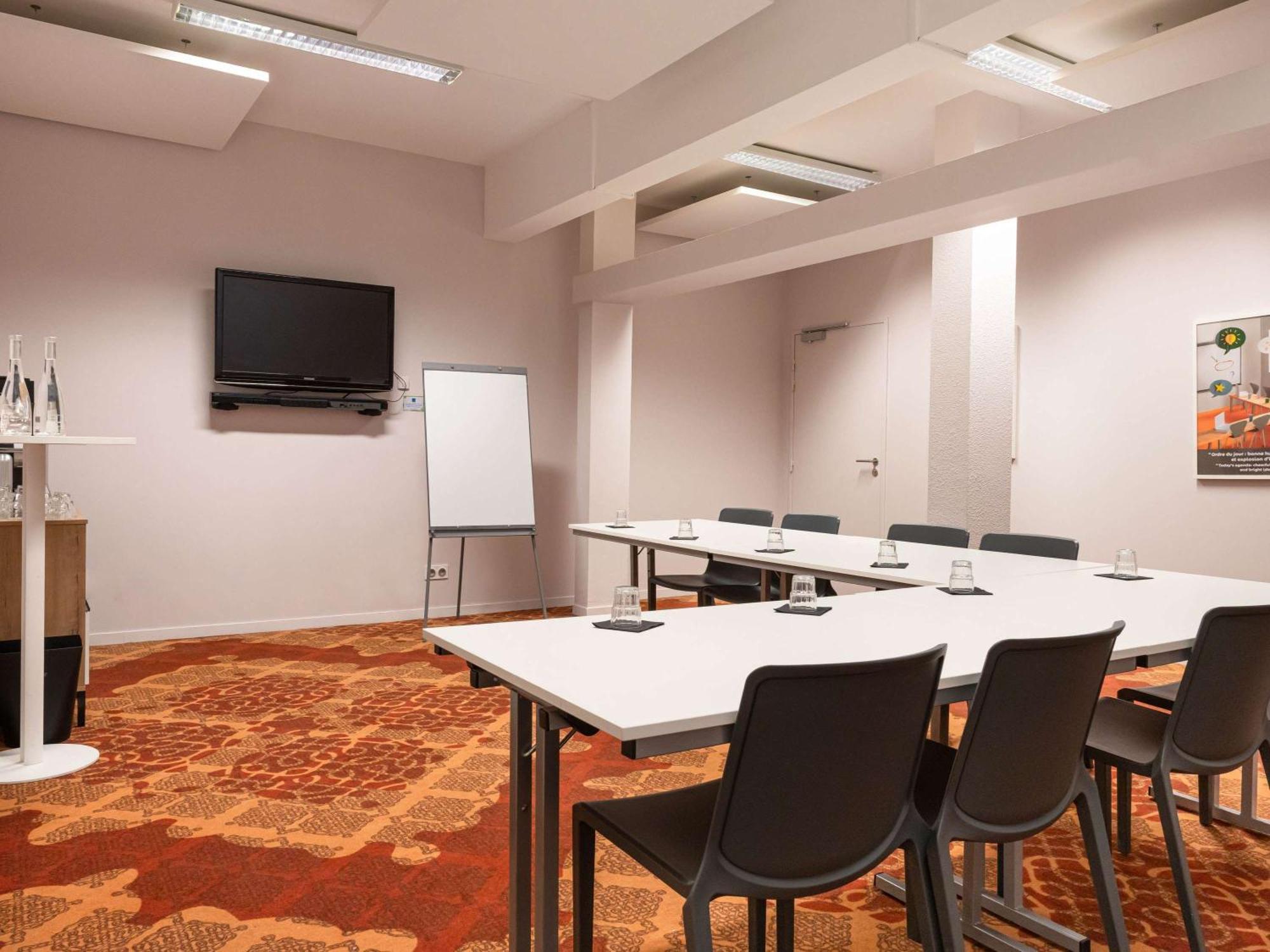 Готель Ibis Styles Albi Centre Le Theatro Екстер'єр фото